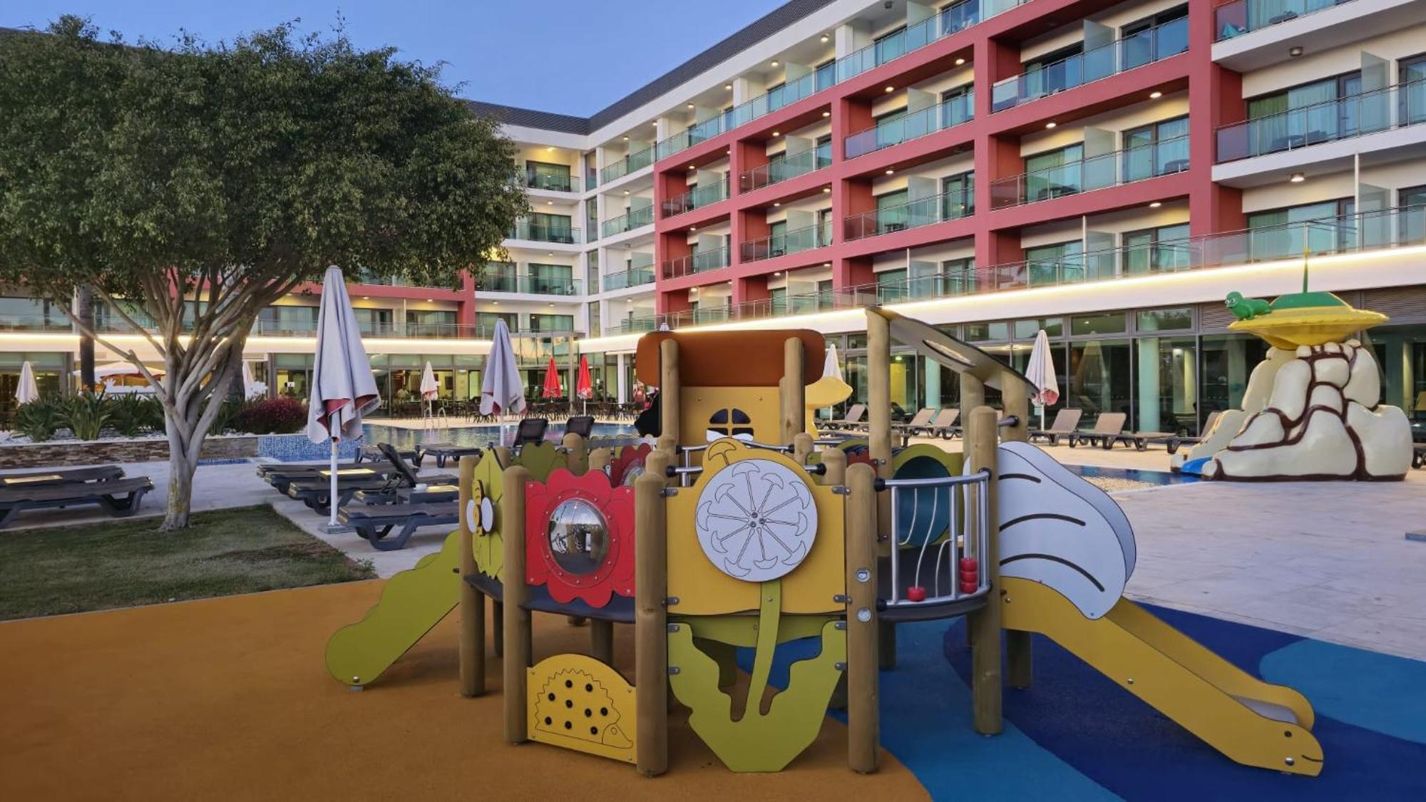 Aquashow Park Hotel Quarteira Εξωτερικό φωτογραφία
