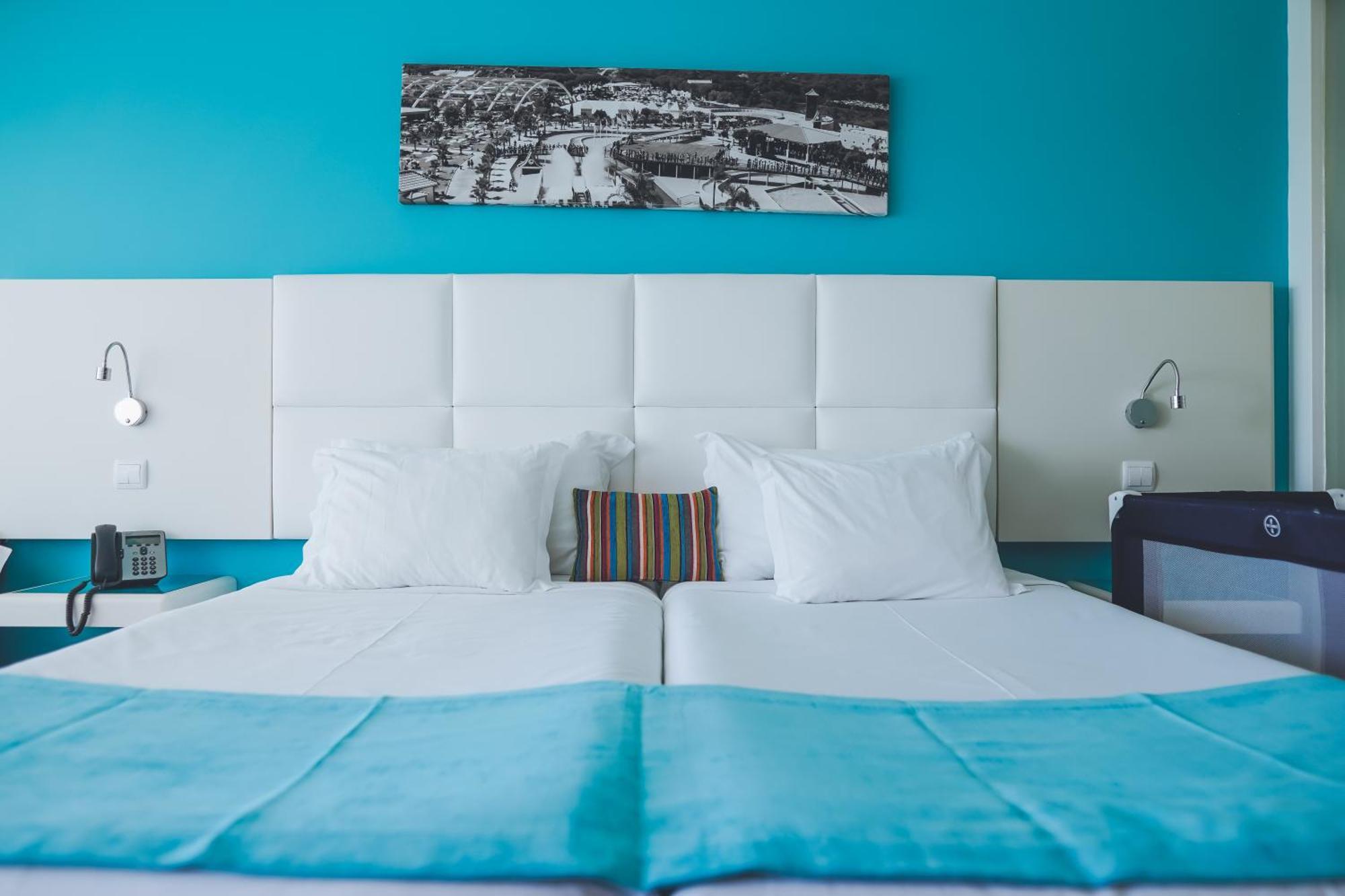 Aquashow Park Hotel Quarteira Δωμάτιο φωτογραφία